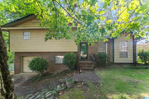 2617 6th St Nw, CENTER POINT, AL, 35215-2201 | Card Image