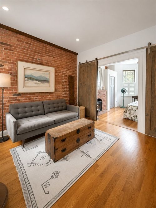 2-9 Albemarle St, Boston, MA, 02115-4922 | Card Image