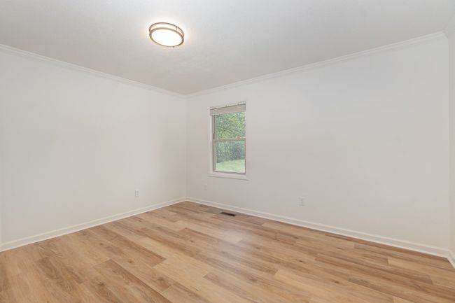 1562 Mooresville Pike, House other with 3 bedrooms, 2 bathrooms and null parking in Columbia TN | Image 11