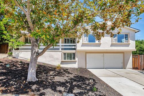 697 Glennan Dr, Redwood City, CA, 94061 | Card Image