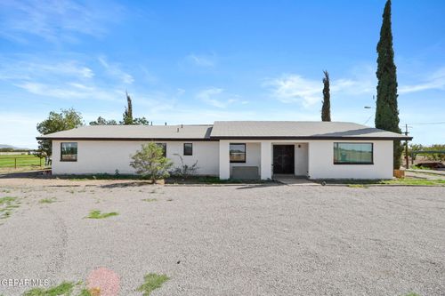 810 Gato Rd, El Paso, TX, 79932-2614 | Card Image