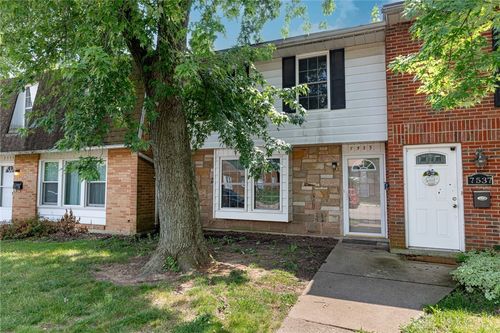 7535 Mount Hood, Dayton, OH, 45424-2054 | Card Image