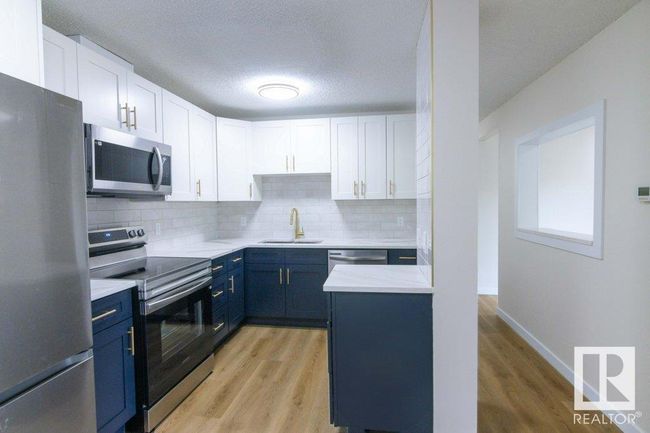 102 Primrose Gdns Nw, Townhouse with 3 bedrooms, 2 bathrooms and null parking in Edmonton AB | Image 6