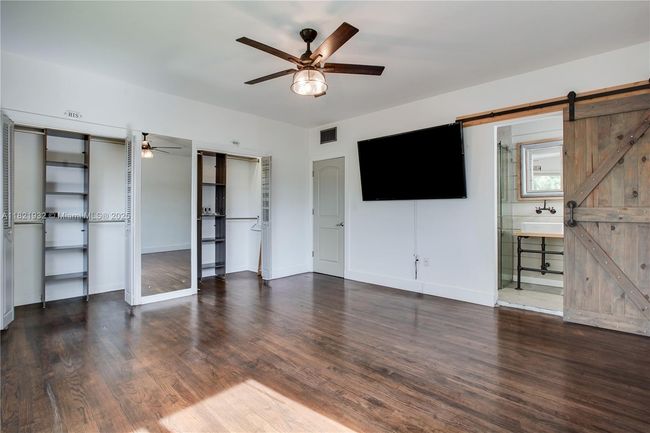 2305 Sw 19 Th Ter, House other with 2 bedrooms, 2 bathrooms and null parking in Miami FL | Image 9