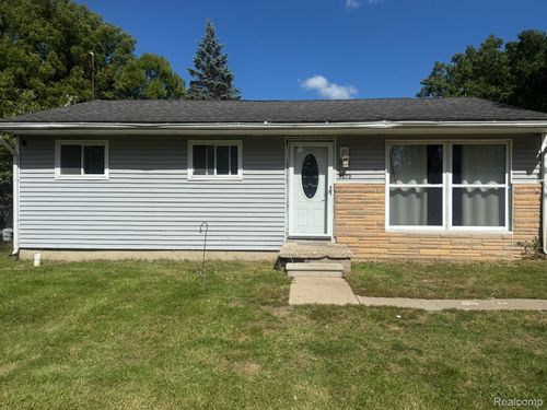 3272 Kissner Ave, Flint, MI, 48504-4416 | Card Image