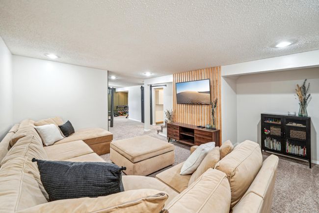 22_interior.jpg | Image 18