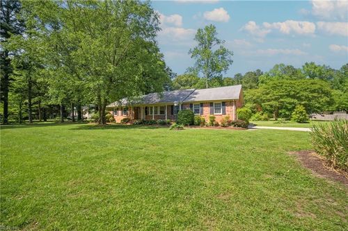 524 Margaret Dr, Chesapeake, VA, 23322-1316 | Card Image