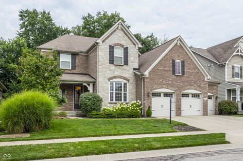 2790 W High Grove Cir, Zionsville, IN, 46077-2209 | Card Image