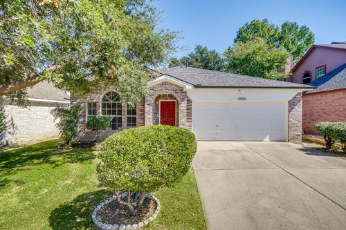7452 Blackthorn Dr, Fort Worth, TX, 76137-1550 | Card Image