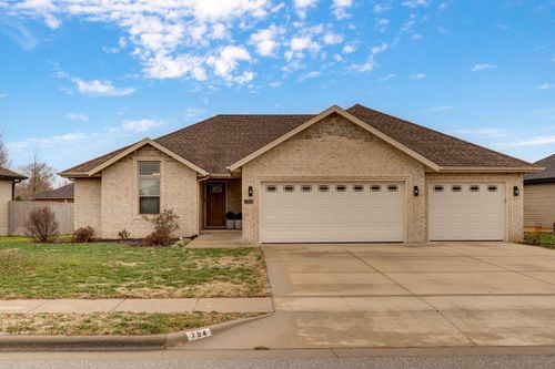 754 E Melton Rd, Ozark, MO, 65721-6813 | Card Image