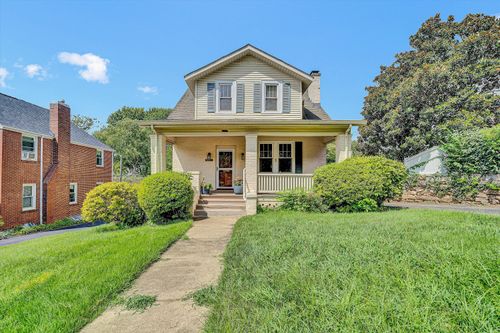 1907 Canterbury Rd Sw, Roanoke, VA, 24015-3017 | Card Image