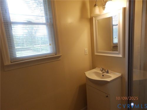 860 Lebanon Rd, Spring Grove, VA, 23881-7750 | Card Image