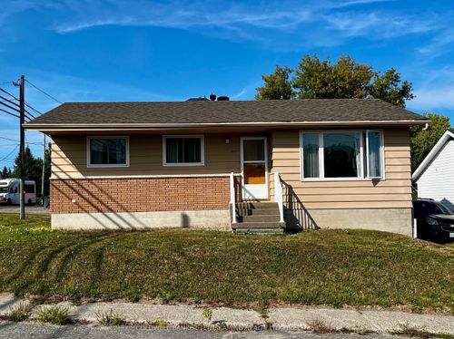 397 Russell St, Haileybury, ON, P0J1K0 | Card Image