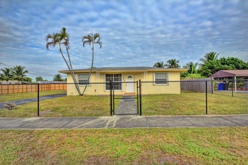 3531-3531 Sw 36th St, West Park, FL, 33023-6325 | Card Image