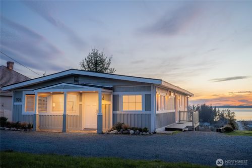 993 Nw Camano Dr, Camano Island, WA, 98282-6605 | Card Image