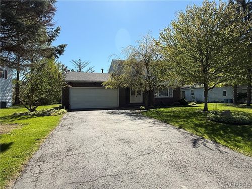 4669 W Park Dr, Lewiston, NY, 14092-2355 | Card Image