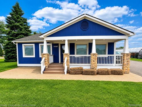 1097 S Lapeer Road, Oxford Charter Township, MI, 48371 | Card Image