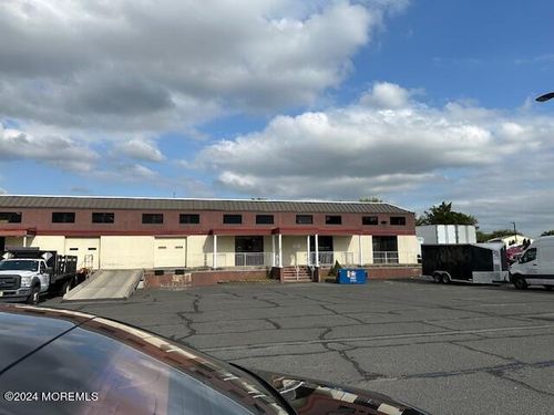 1 Johnson Dr, Raritan, NJ, 08869-1661 | Card Image