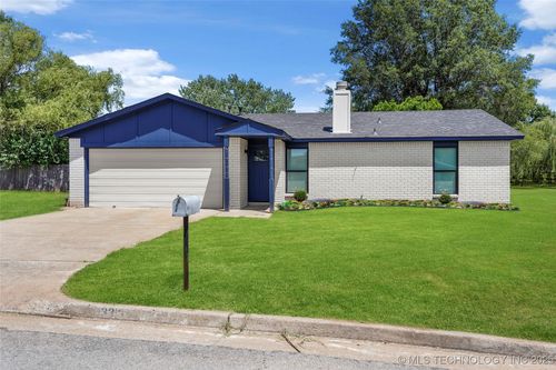 13313 S 85th East Ave, Bixby, OK, 74008-3408 | Card Image