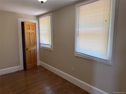 room-3-54 N Broadway, Greenburgh, NY, 10591 | Card Image