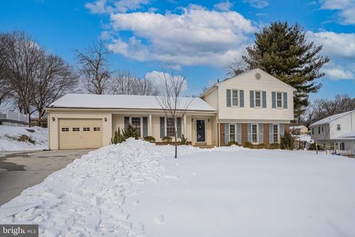 3205 Llewellyn Field Rd, OLNEY, MD, 20832-1131 | Card Image