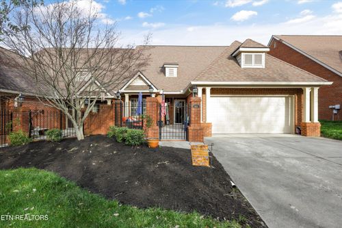 1414 Cottage Glen Ln, Maryville, TN, 37801-5804 | Card Image