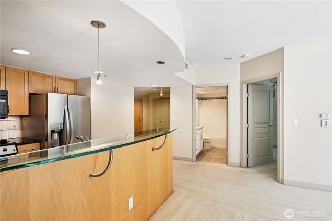 APT-205 - 2929 1 St Ave, Condo with 1 bedrooms, 1 bathrooms and 1 parking in Seattle WA | Image 14