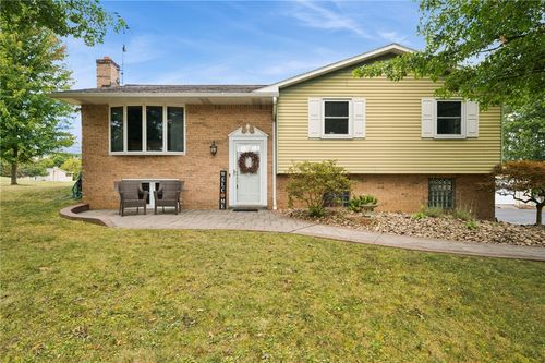 612 Scott Ave, Scottdale, PA, 15683-2799 | Card Image