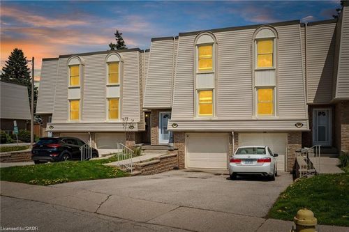 c-662 Grey St, Brantford, ON, N3S4Y4 | Card Image