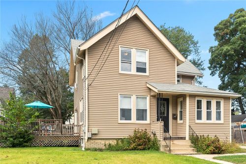 17 Highland Avenue, Lincoln, RI, 02865 | Card Image