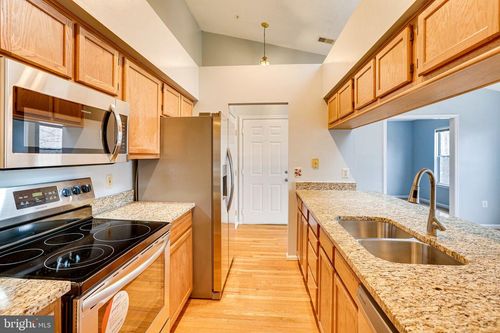 apt-9-2808 Clear Shot Dr, SILVER SPRING, MD, 20906-6208 | Card Image