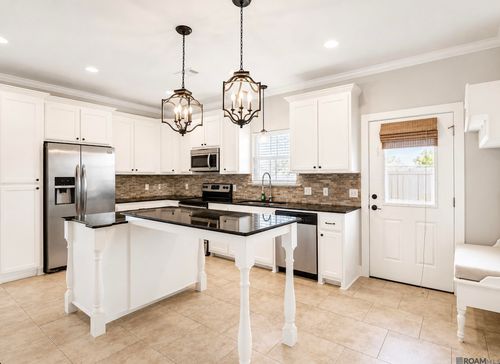 40538 Sagefield Ct, Gonzales, LA, 70737-7212 | Card Image