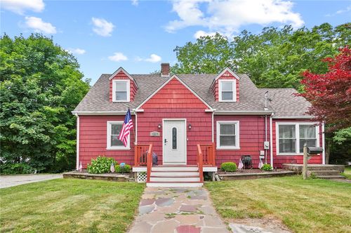 63 Broad St, Pascoag, RI, 02859-2614 | Card Image