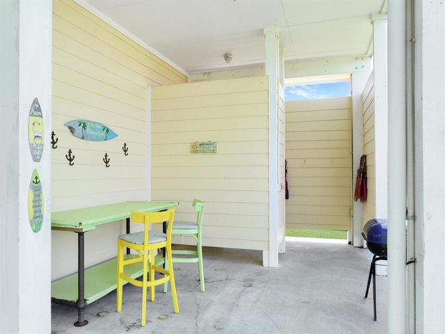 933 Westview, House other with 2 bedrooms, 2 bathrooms and 1 parking in Crystal Beach TX | Image 14