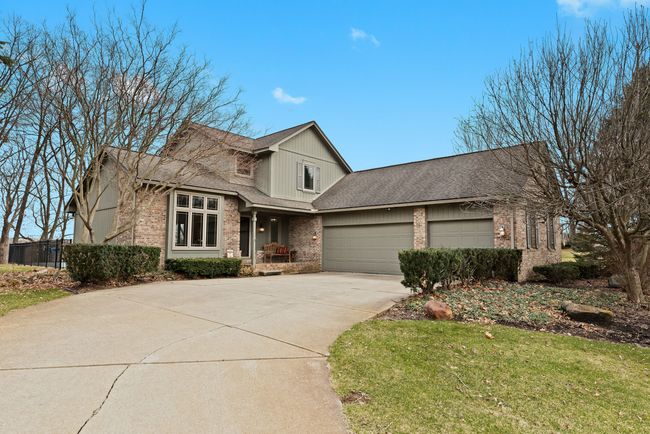 2643 Bay Vista Dr, House other with 3 bedrooms, 3 bathrooms and null parking in Highland MI | Image 4