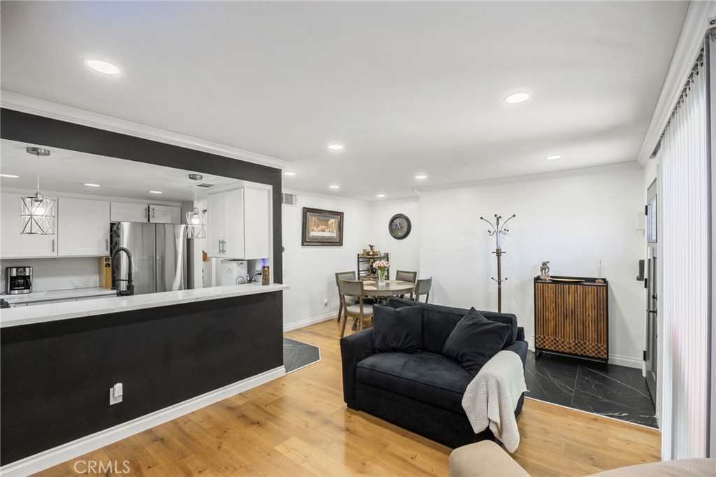 Residential in Canyon Country 4