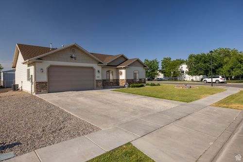 1635 125, Tremonton, UT, 84337-9395 | Card Image