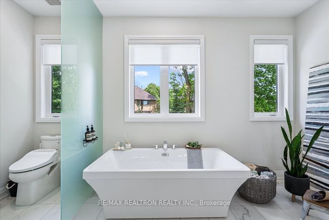 92 Klees Cres, House other with 4 bedrooms, 4 bathrooms and 2 parking in Aurora ON | Image 31