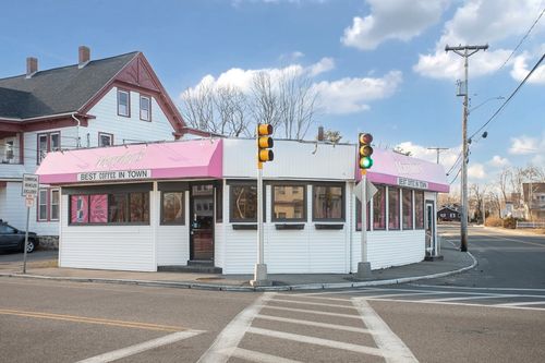 200 Webster St, Rockland, MA, 02370 | Card Image