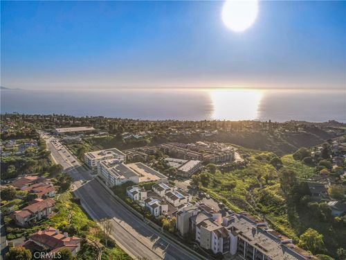apt-d204-6542 Ocean Crest Dr, Rancho Palos Verdes, CA, 90275-5487 | Card Image