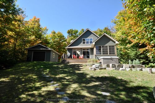 479 Scarlett Rd, South River, ON, P0A1X0 | Card Image