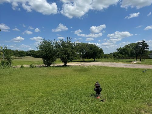 209 Mcelroy St, Whitesboro, TX, 76273-7904 | Card Image