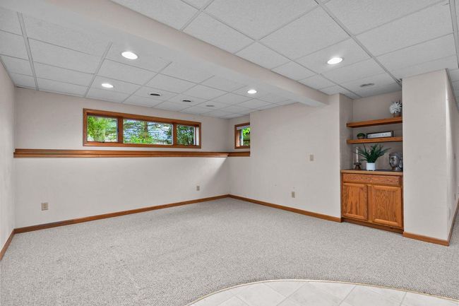 301 E Wayfarer Lane, House other with 4 bedrooms, 4 bathrooms and null parking in APPLETON WI | Image 48