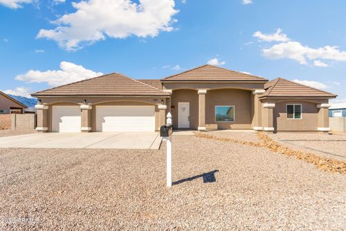 4156 S Lois Ln, Sierra Vista, AZ, 85650-0048 | Card Image