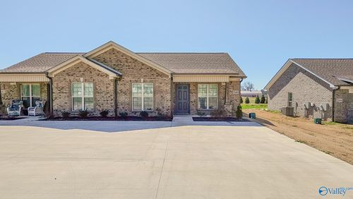 7-23460 Nick Davis Rd, Athens, AL, 35613-6506 | Card Image