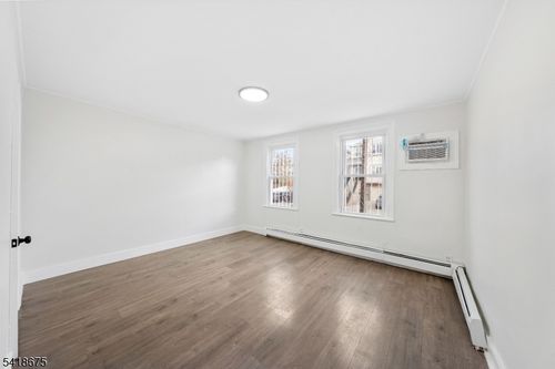 1-334 Pine St, Elizabethport, NJ, 07206-1915 | Card Image