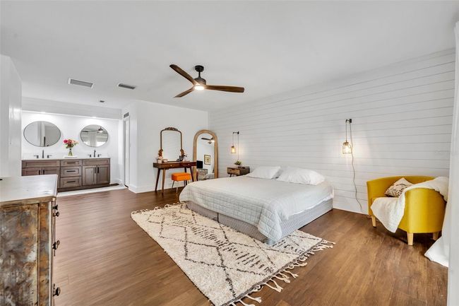 Master Bedroom | Image 22