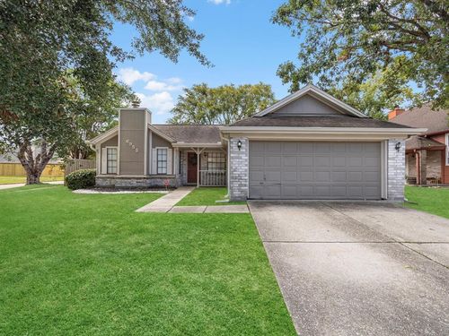 6952 Foxcroft Lane, Humble, TX, 77338 | Card Image