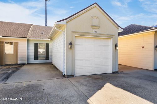 unit-2-200 W Brentwood Boulevard, Lafayette, LA, 70506 | Card Image
