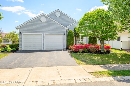 43 Rochford Dr, Manchester, NJ, 08759-6190 | Card Image